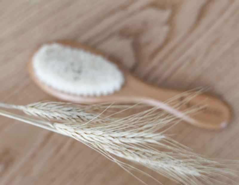 Brosse à cheveux en bois pour bébé